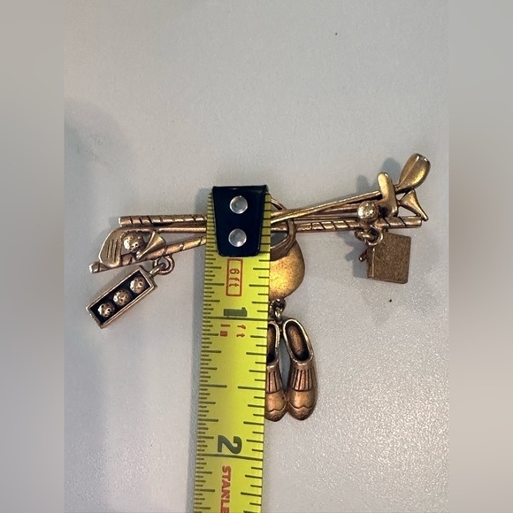 VTG Danecraft Golfer Brooch Gold Tone Dangle Shoes, Balls, Hats, Golf Clubs 0660 - Picture 8 of 10